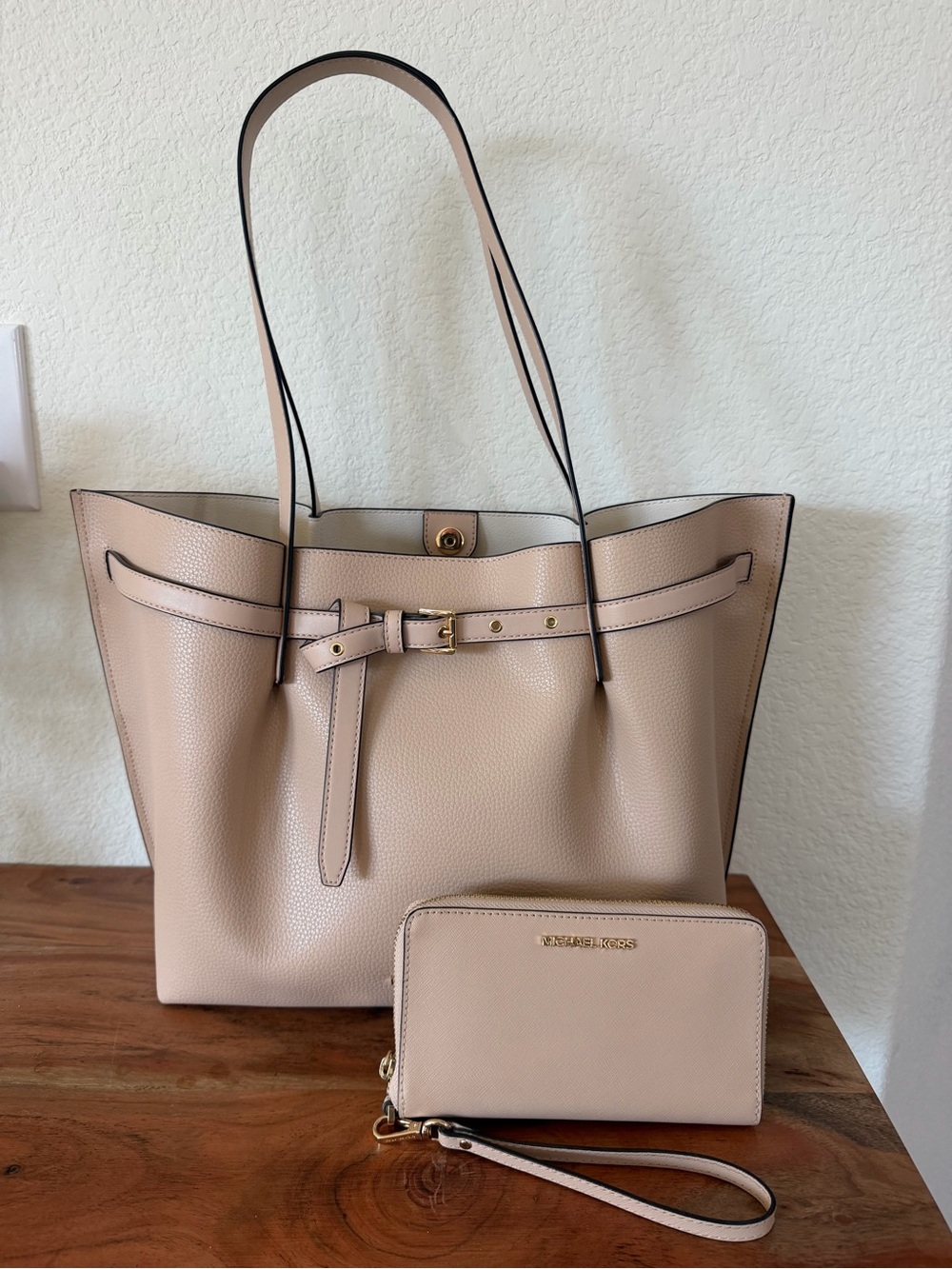 Michael Kors Beige Pebbled Leather Tote with Matching Wristlet